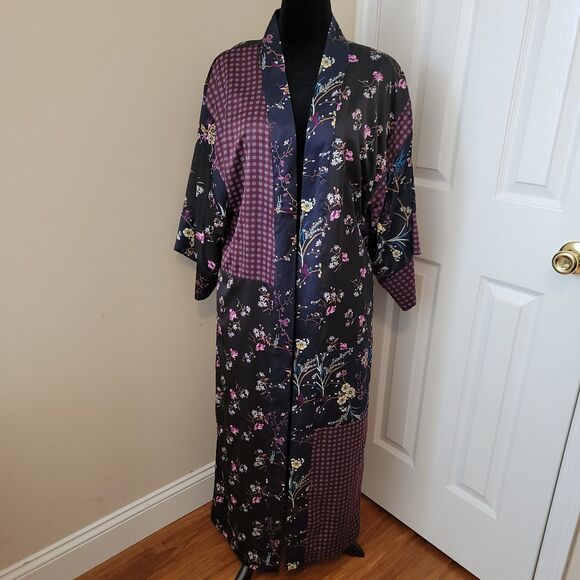 Gap Body Other - Gap Body Dreamwell Black Petite Bloom Satin Floral Robe Size XS/S